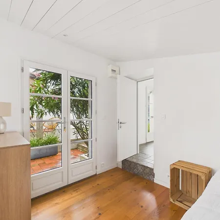 בית נופש Maison Pour 5 Avec Jardin, Proche סן-ז'יל-קרואה-דה-וי