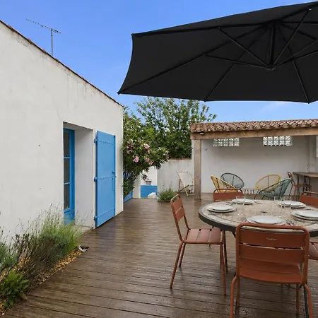 Holiday home Maison Pour 5 Avec Jardin, Proche